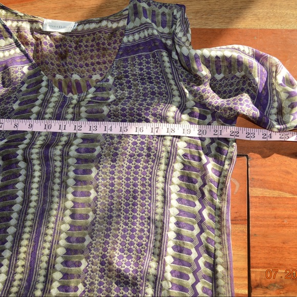 Love & Liberty silk blouse. - Picture 6 of 8